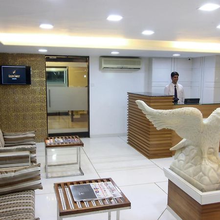 Golden Chariot The Boutique Hotel Mumbai Bagian luar foto