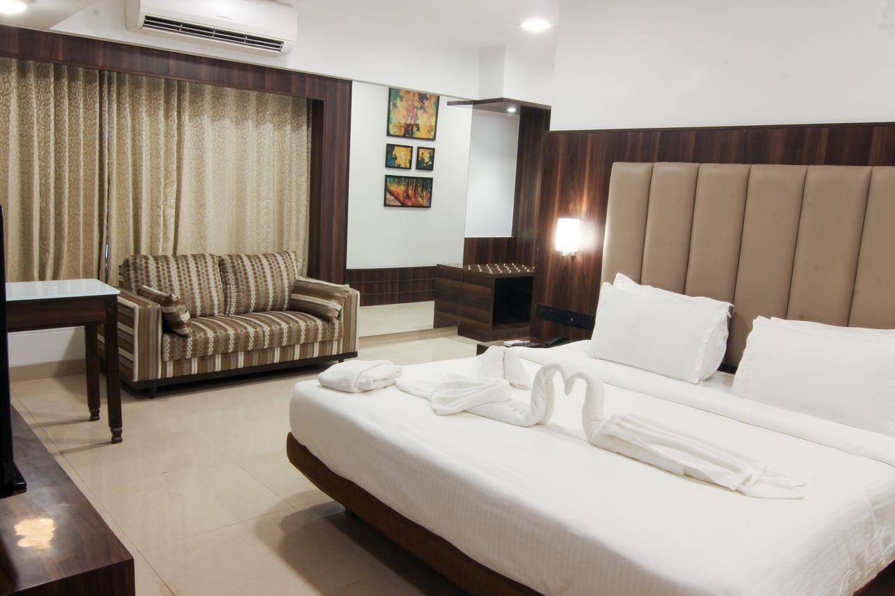 Golden Chariot The Boutique Hotel Mumbai Bagian luar foto