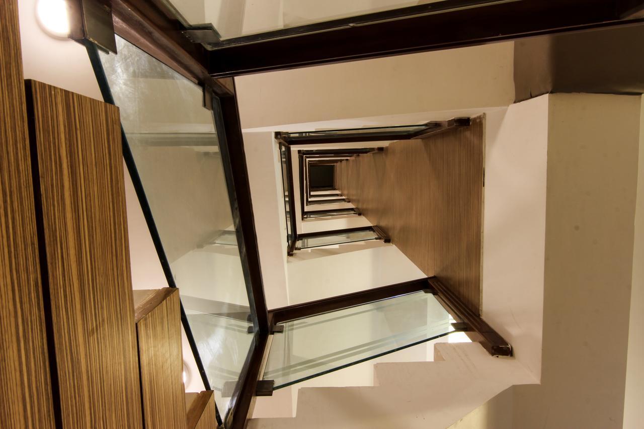 Golden Chariot The Boutique Hotel Mumbai Bagian luar foto