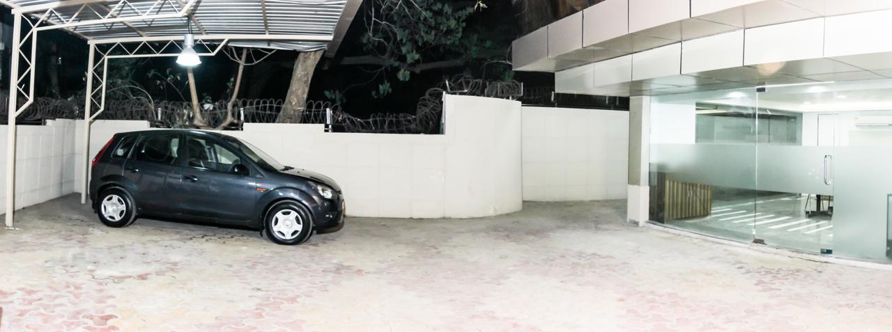 Golden Chariot The Boutique Hotel Mumbai Bagian luar foto