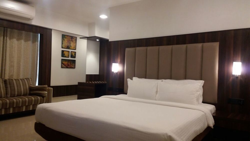 Golden Chariot The Boutique Hotel Mumbai Bagian luar foto