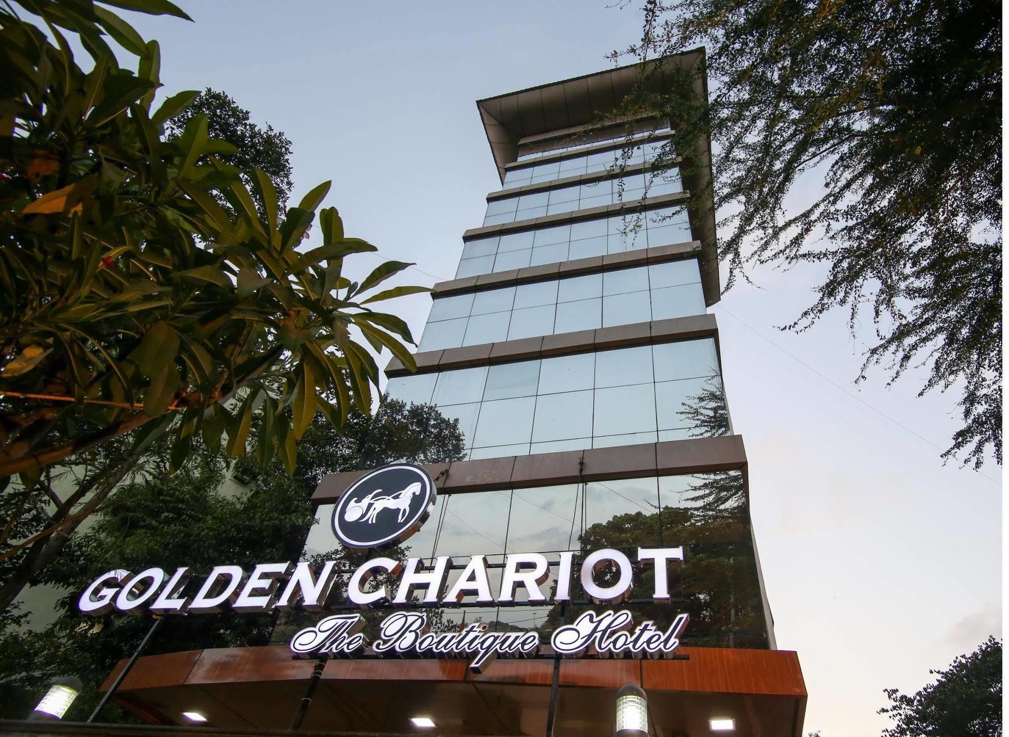 Golden Chariot The Boutique Hotel Mumbai Bagian luar foto